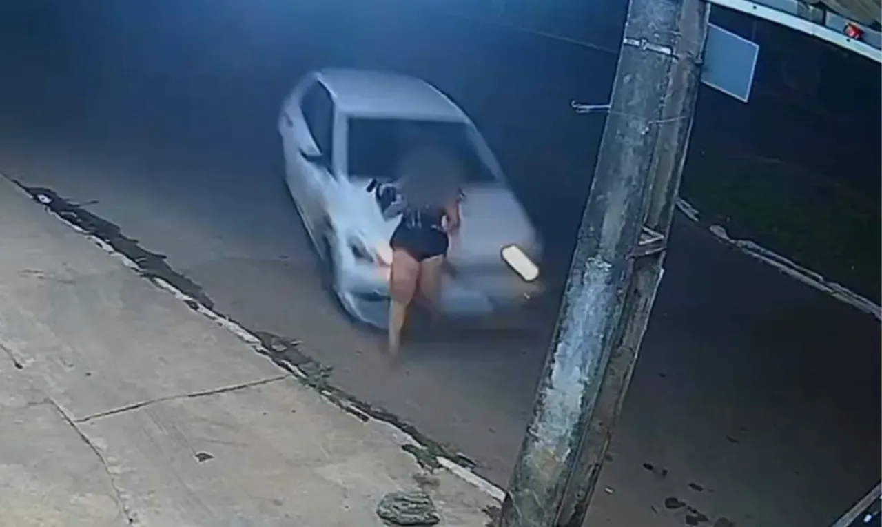 Jovem é atropelada pelo ex enquanto fugia em Goiânia