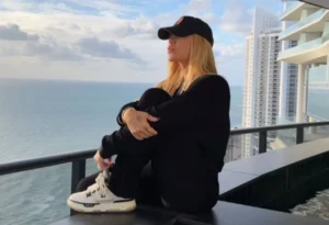 Virginia mostra apartamento de Zé Felipe e brinca